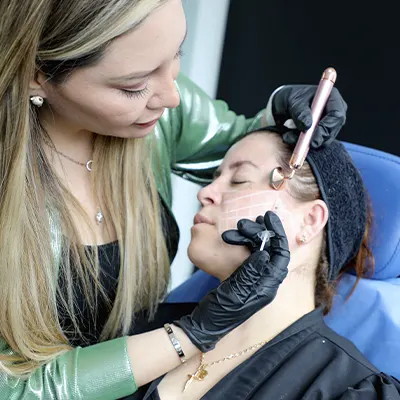 Img-Dra_Ivonne_Tole-ServicioIndividual-Tipos-Radiesse